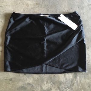 Black Simple Beach Cover-up